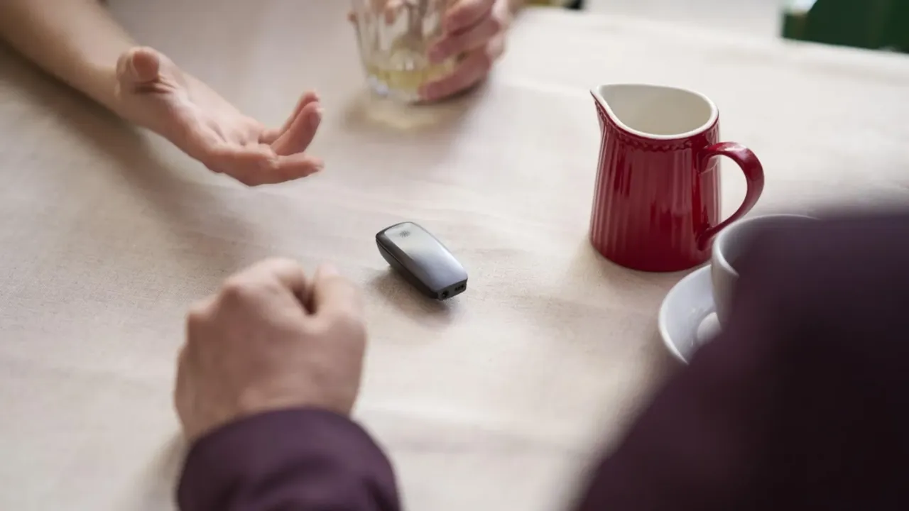 Learn how to improve your hearing aid performance with assistive listening devices for clearer conversations in noisy environments.